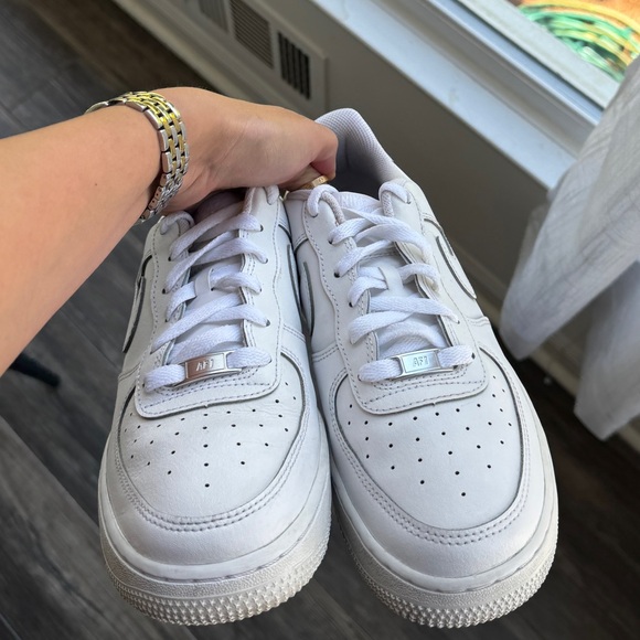 Nike Air Force 1 one white low af 7 8.5 - Picture 3 of 6